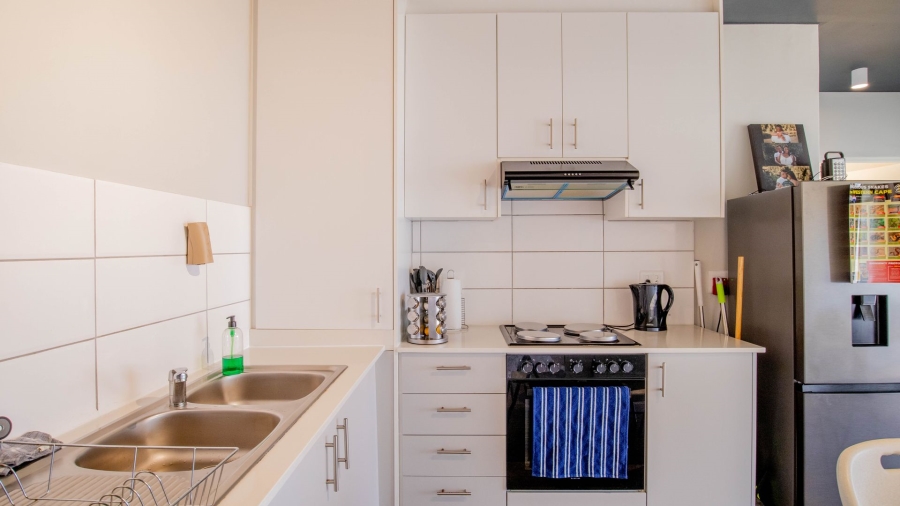 2 Bedroom Property for Sale in Muizenberg Western Cape